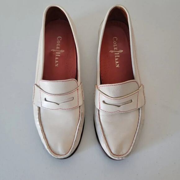 Cole Haan Leather  Loafers Womens Size 5.5 Cream Peach Classic - Picture 3 of 11